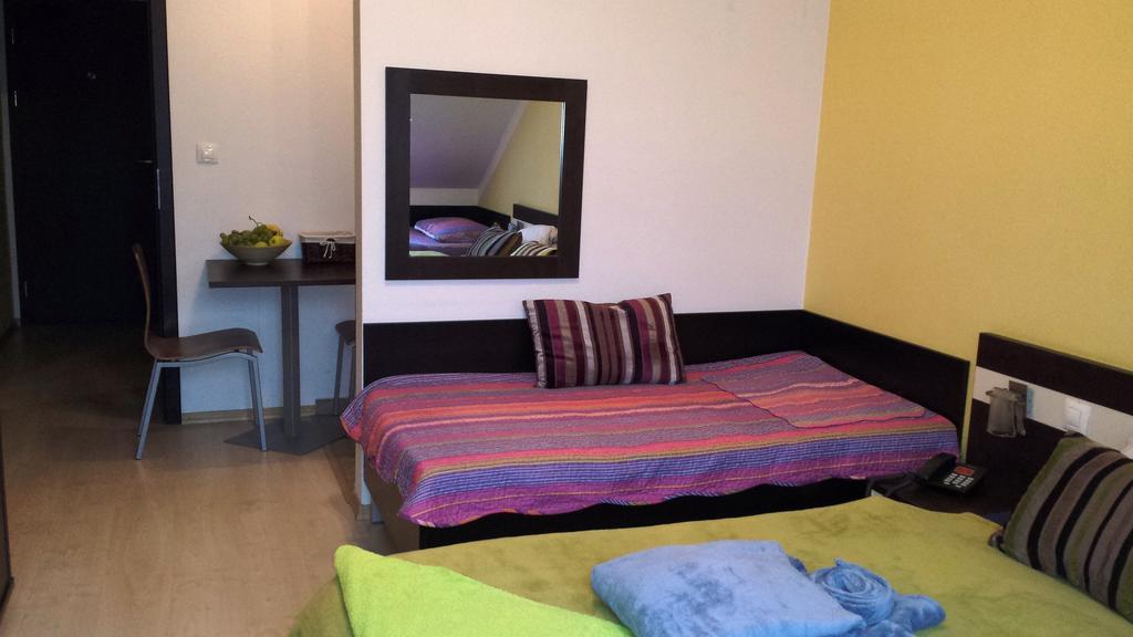 Free Apartman Bešeňová Habitación foto