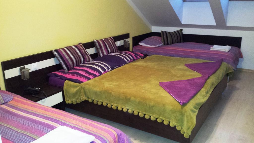 Free Apartman Bešeňová Habitación foto