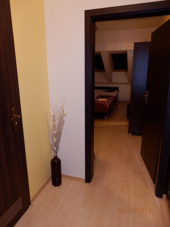 Free Apartman Bešeňová Habitación foto